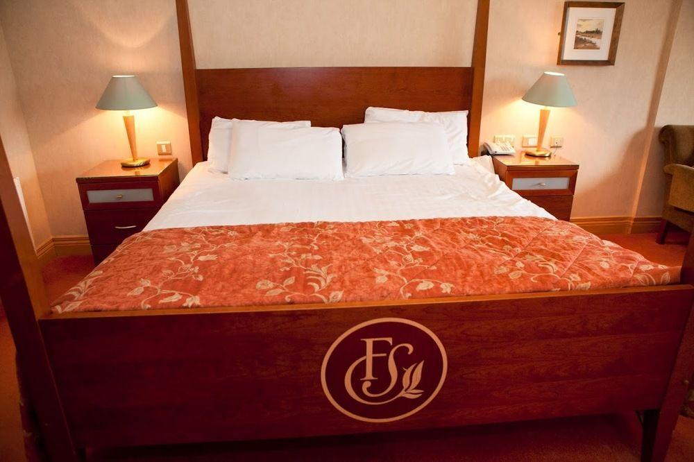 Four Seasons Hotel & Leisure Club Monaghan Eksteriør billede