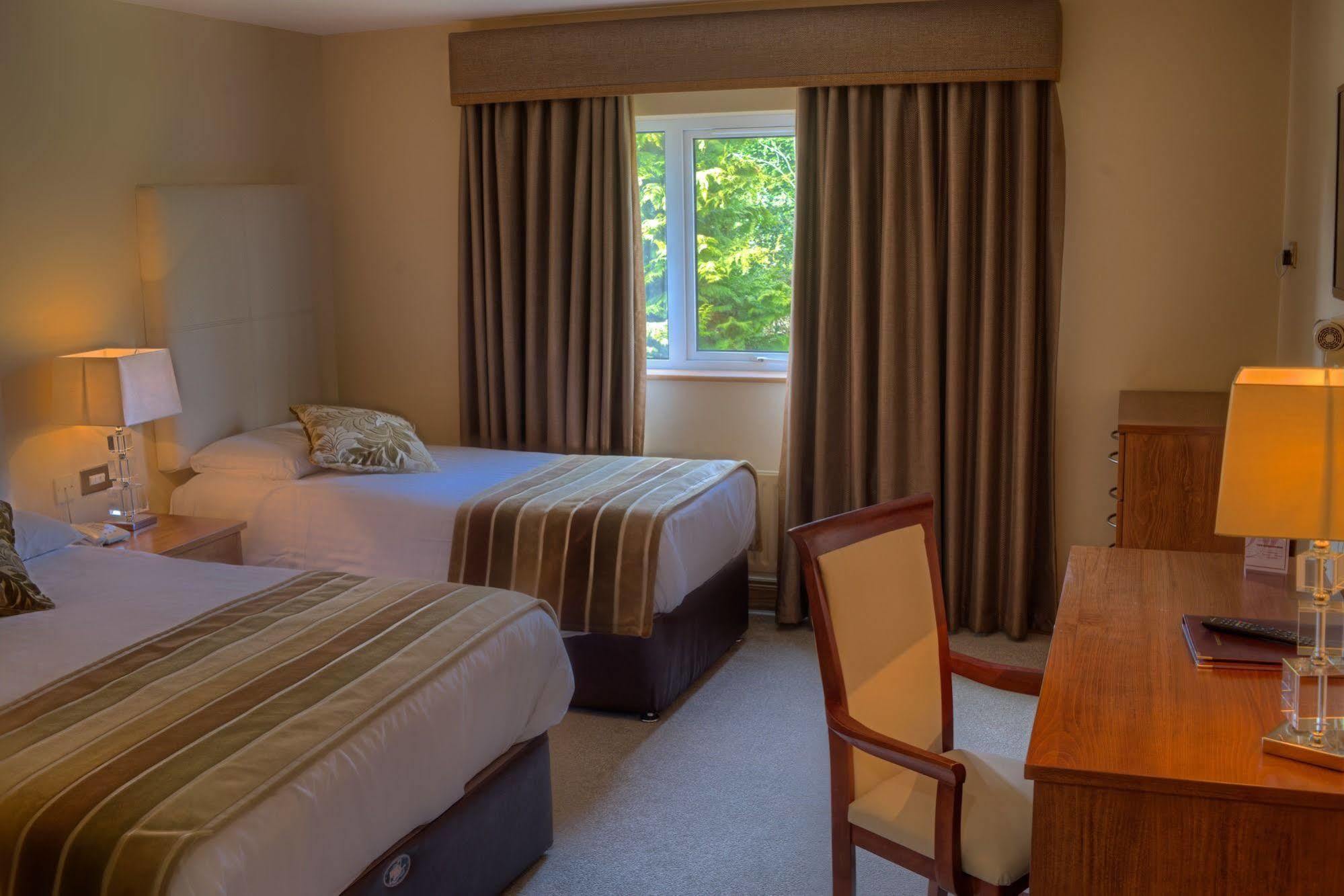 Four Seasons Hotel & Leisure Club Monaghan Eksteriør billede